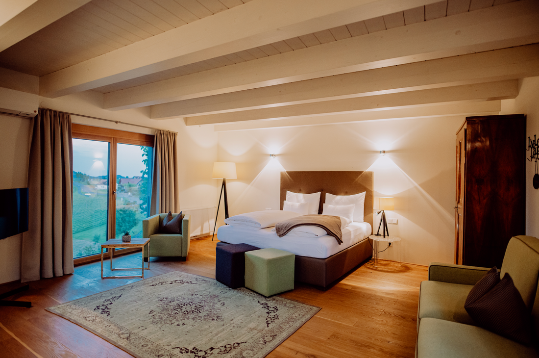 WINKEL ART HOTEL